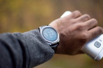 Smartwatches for Seniors: Top 5 Picks for 2023