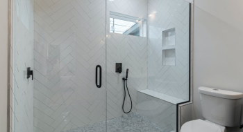 Choosing The Right Walk-In Showers for Seniors