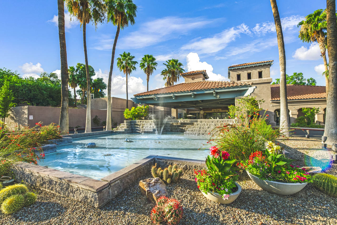 the fountains at la cholla