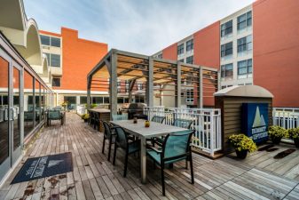 Summit of Uptown Review: Premier Senior Living Park Ridge Facility